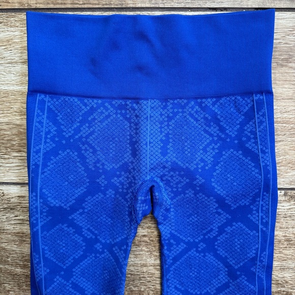 Lululemon Ebb To Street Pant Size 4 Heathered Sapphire Blue Seamless Leggings - Picture 7 of 16